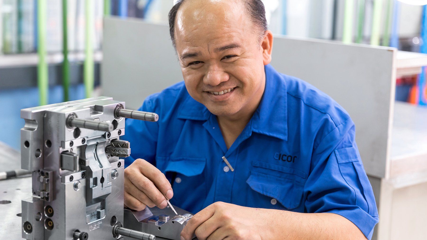 Cicor employee working in the tooling department at the Cicor site in Singapore